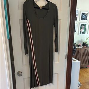 Bordeaux Green Sheath Dress Long Sleeve Scoop Neck